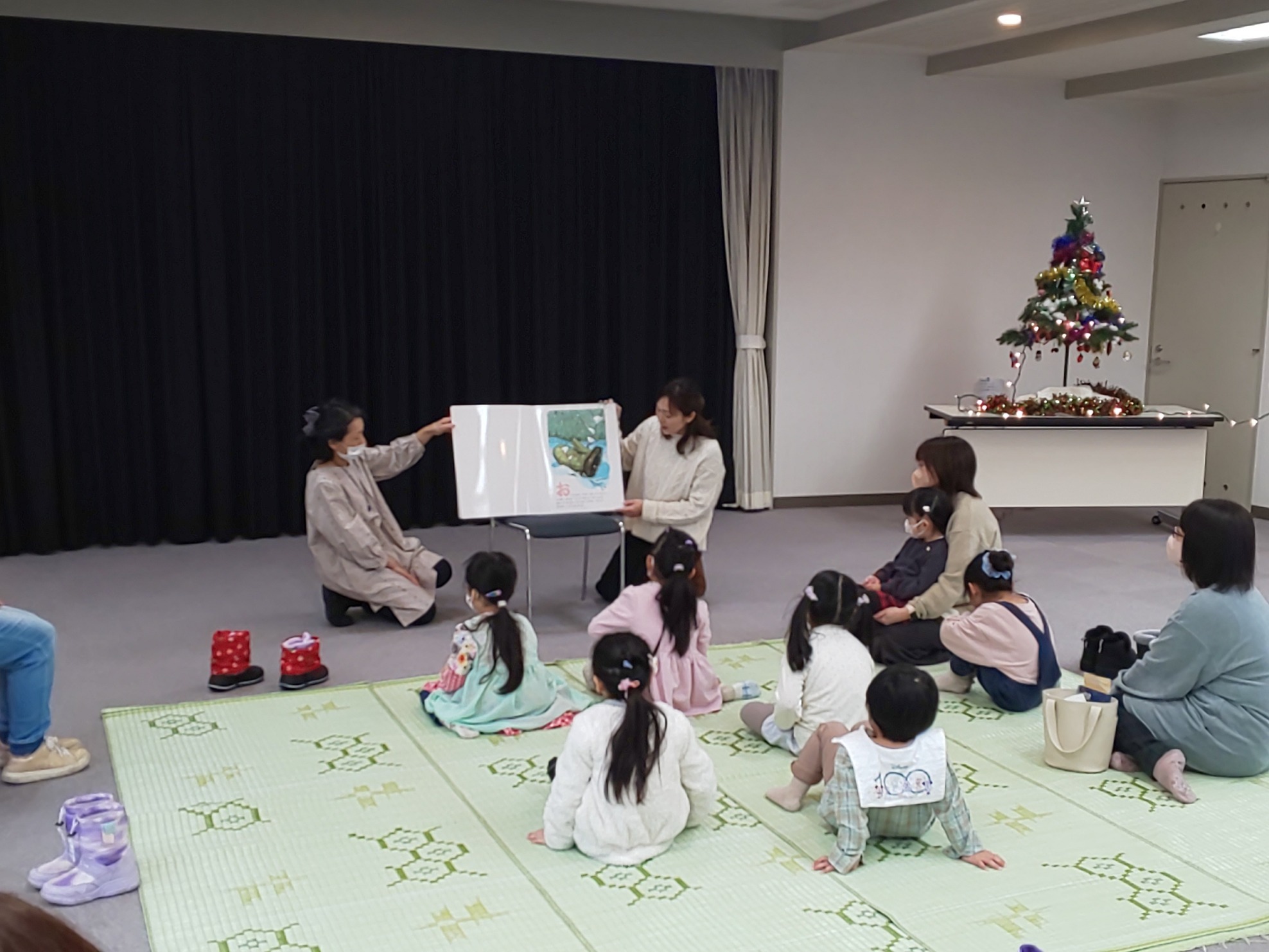 土曜日のおはなし会の写真3